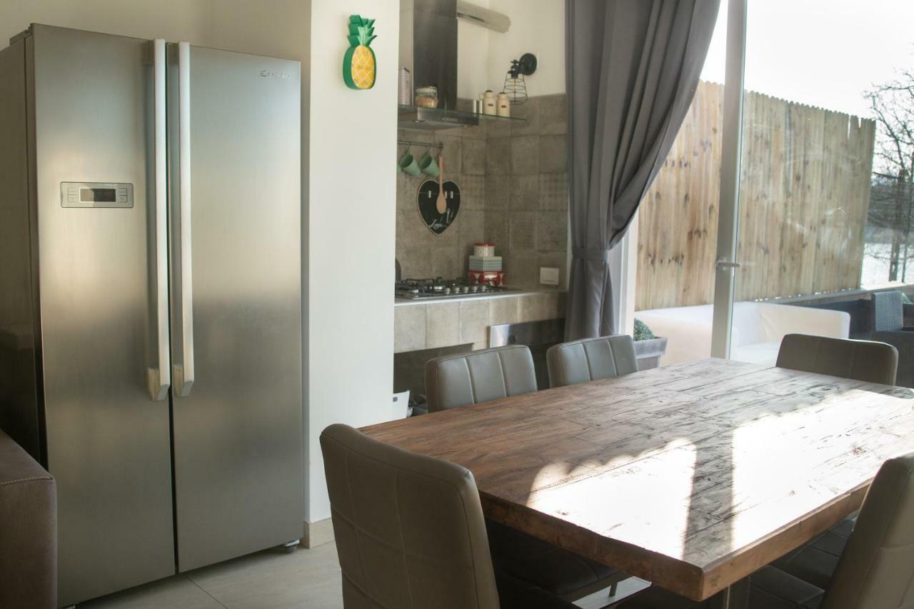 Lake House I Pioppi Nepi Bagian luar foto