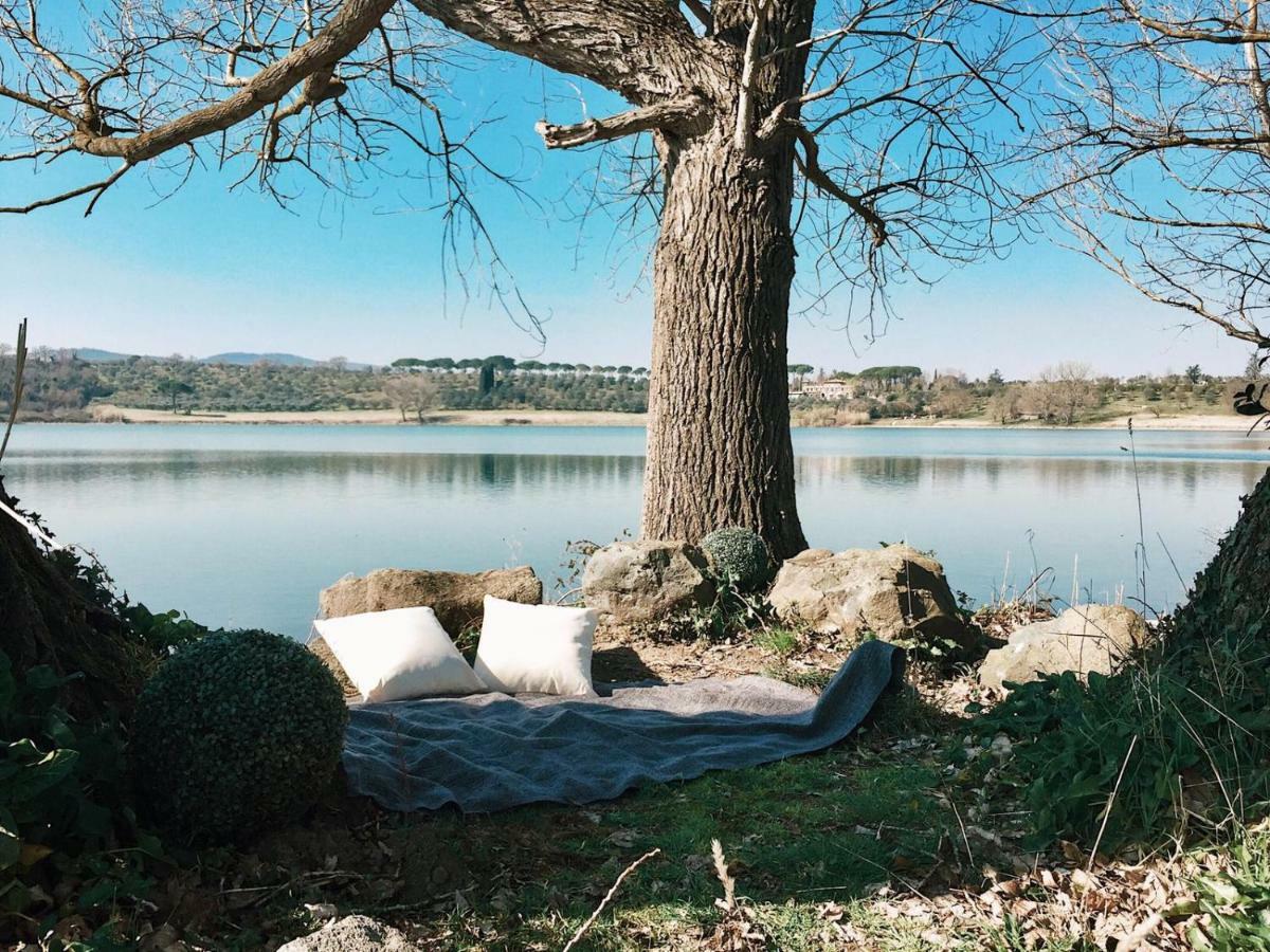 Lake House I Pioppi Nepi Bagian luar foto